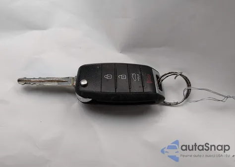 2018 Kia Forte Lx z USA, uszkodzony, nr VIN 3KPFK4A78JE275454